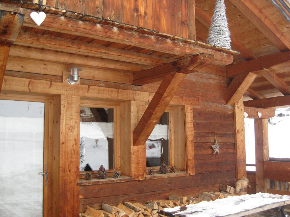 La Ferme Des Georgieres "Sejour En Tout Compris" Нотр-Дам-де-Белькомб Екстер'єр фото