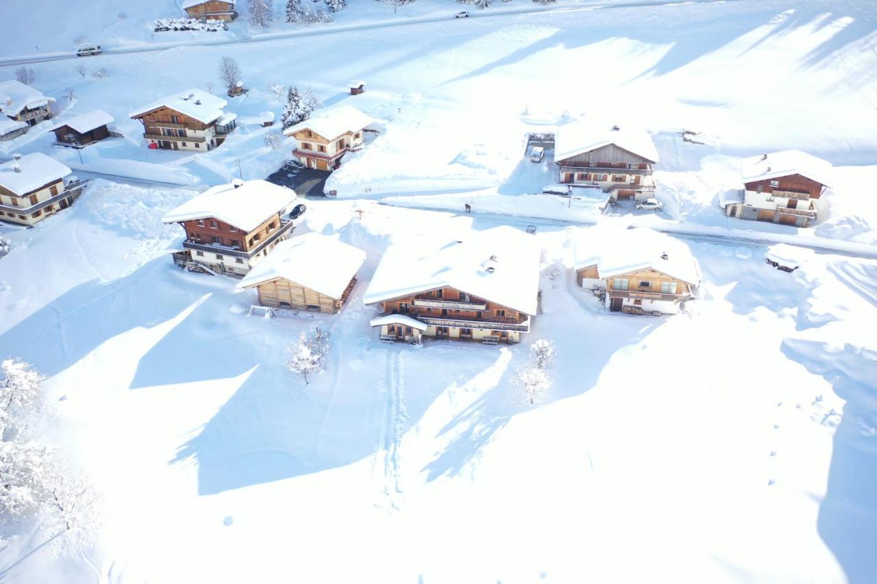 La Ferme Des Georgieres "Sejour En Tout Compris" Нотр-Дам-де-Белькомб Екстер'єр фото