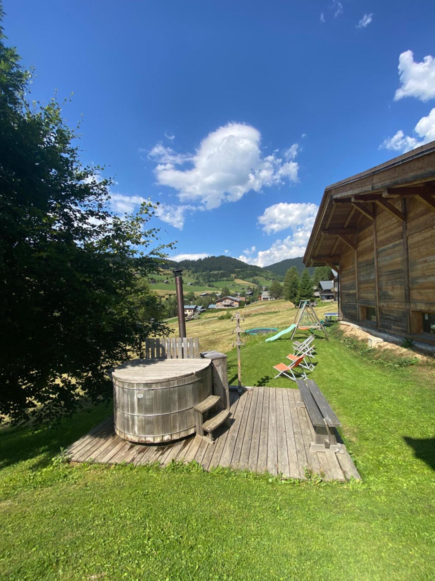La Ferme Des Georgieres "Sejour En Tout Compris" Нотр-Дам-де-Белькомб Екстер'єр фото