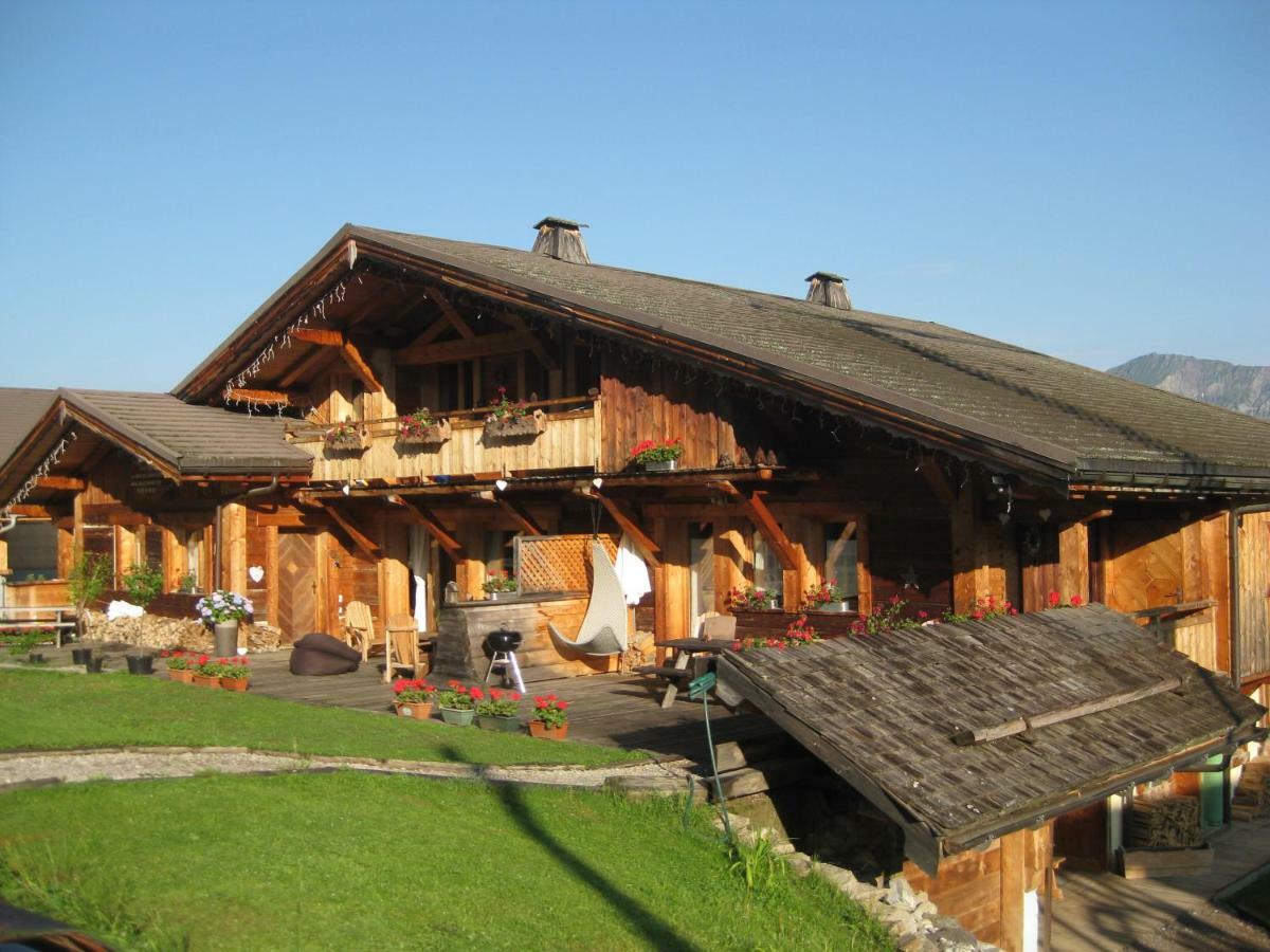 La Ferme Des Georgieres "Sejour En Tout Compris" Нотр-Дам-де-Белькомб Екстер'єр фото