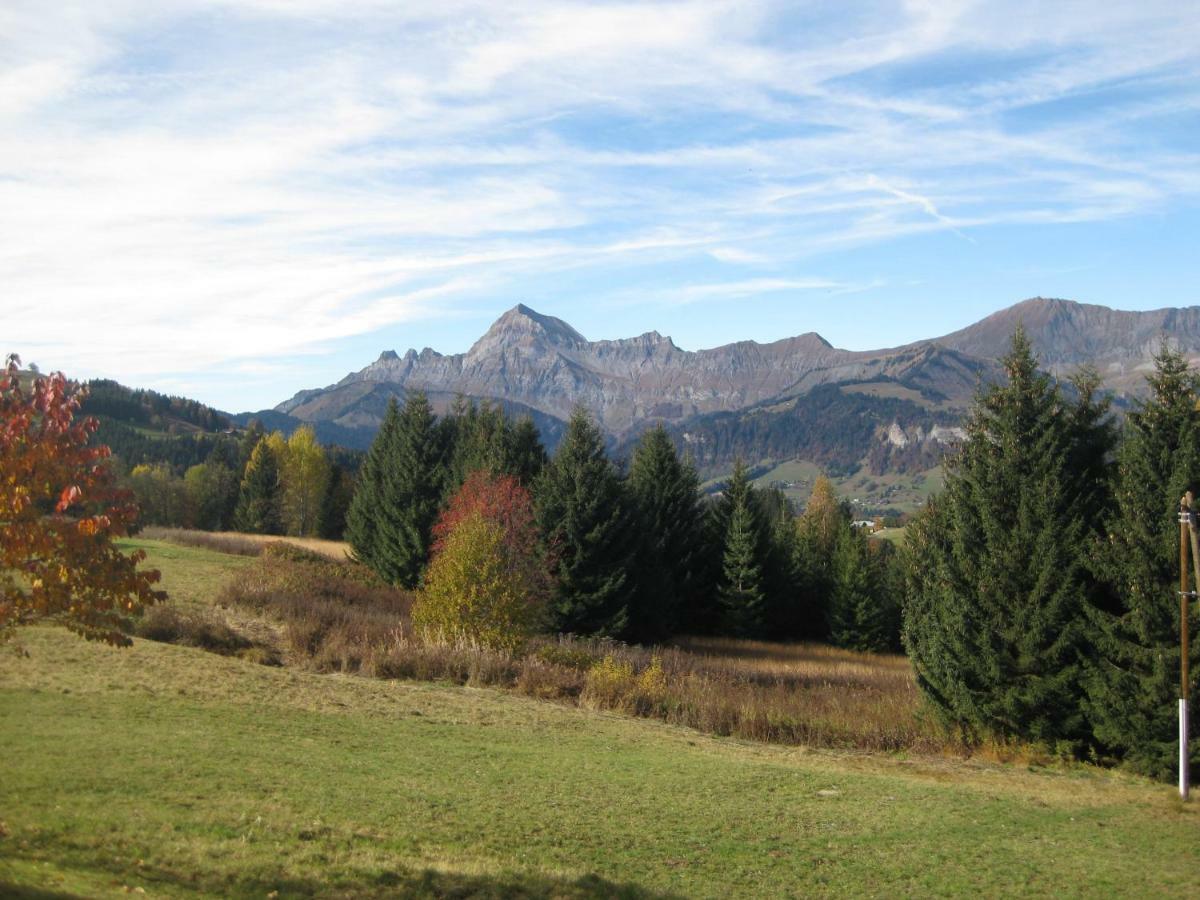 La Ferme Des Georgieres "Sejour En Tout Compris" Нотр-Дам-де-Белькомб Екстер'єр фото